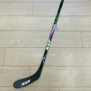 Customizable Carbon Fiber Ice Hockey Sticks Lightweight Durable OEM Factory Supply for Teams and Clubs