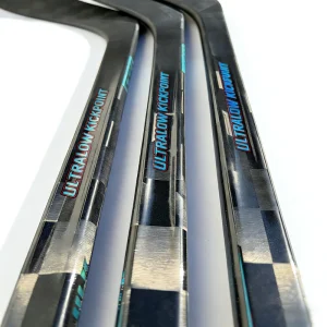 Mid Kick Customized Ultra-Light Carbon Fiber Ice Hockey Sticks INT/SR P28/P29 40/50/55/65/70/75/85/95 Flex