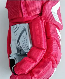 New Design Ice Hockey Gloves With All Sizes Hockey Equipment Protective Gear Ice Hockey Gloves in Multi Colors