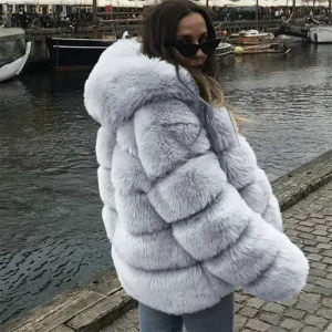 Winter Warm Ladies Short Artificial Fur Jacket Women Fashion Hooded Faux Fur Coat
