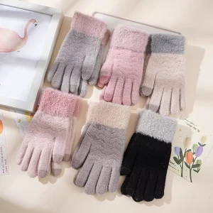 Women’s Thickened Brushed Twisted Knitted Full-Finger Touchscreen Winter Gloves for Skiing and Cycling
